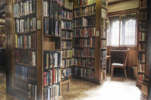 Library interior 05