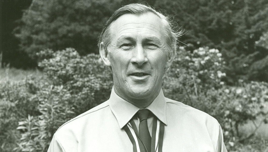 Sir William Gladstone, 1925 - 2018