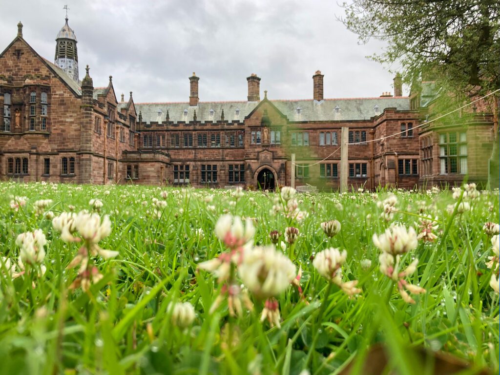 How to Get the Most From Gladstone’s Library